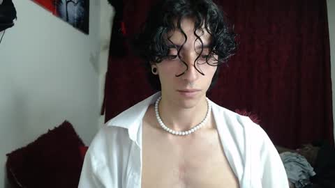 Boy Astro online show from 15, 10, 2025