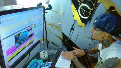 boy_tatto77 online show from 3, 6, 2026
