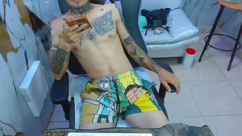 Snapshot of boy_tatto77 chatting on 27, 6, 2026 boy_tatto77 online show from 27, 6, 2026