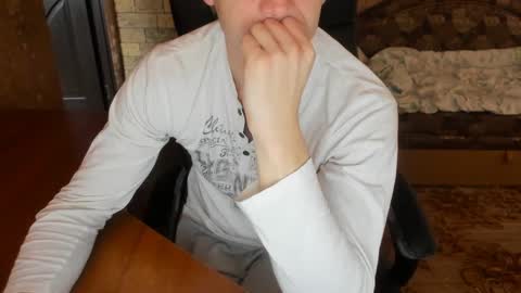 Snapshot of boyapollon chatting on 5, 2, 2025 BoyApollon online show from 5, 2, 2025