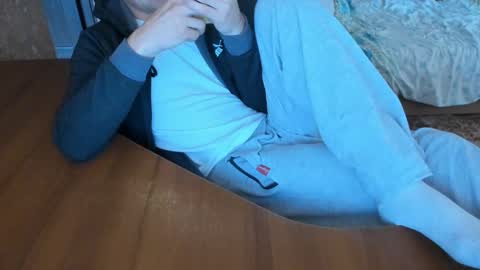 Snapshot of boyapollon chatting on 24, 9, 2025 BoyApollon online show from 24, 9, 2025