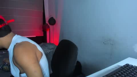 Snapshot of boylatin_777 chatting on 21, 12, 2024 miguel online show from 21, 12, 2024