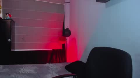 Snapshot of boylatin_777 chatting on 5, 1, 2025 miguel online show from 5, 1, 2025