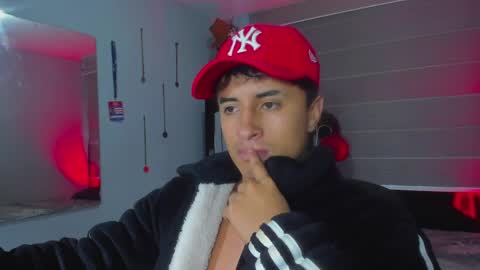 Snapshot of boylatin_777 chatting on 10, 1, 2025 miguel online show from 10, 1, 2025