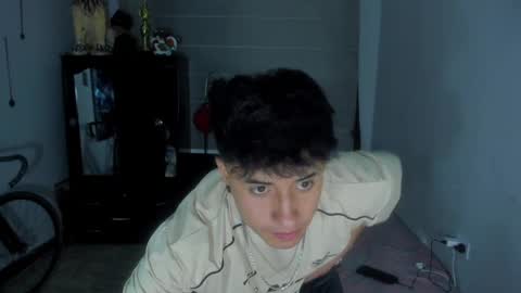 Snapshot of boylatin_777 chatting on 21, 1, 2025 miguel online show from 21, 1, 2025