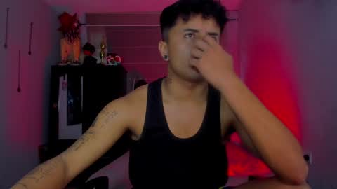 Snapshot of boylatin_777 chatting on 23, 1, 2025 miguel online show from 23, 1, 2025