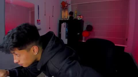 Snapshot of boylatin_777 chatting on 28, 1, 2025 miguel online show from 28, 1, 2025