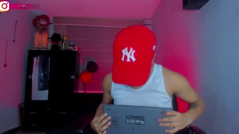 Snapshot of boylatin_777 chatting on 29, 1, 2025 miguel online show from 29, 1, 2025