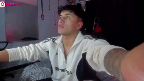 Snapshot of boylatin_777 chatting on 13, 2, 2025 miguel online show from 13, 2, 2025