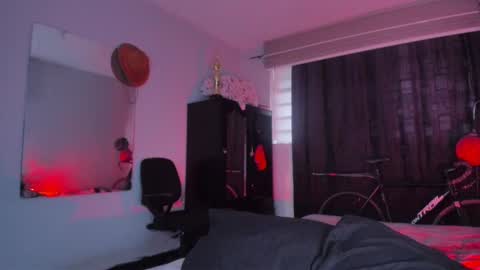 Snapshot of boylatin_777 chatting on 27, 2, 2025 miguel online show from 27, 2, 2025