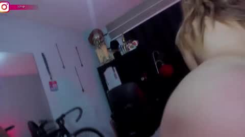 Snapshot of boylatin_777 chatting on 9, 3, 2025 miguel online show from 9, 3, 2025