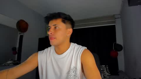 Snapshot of boylatin_777 chatting on 10, 3, 2025 miguel online show from 10, 3, 2025