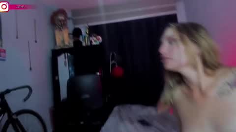 Snapshot of boylatin_777 chatting on 12, 3, 2025 miguel online show from 12, 3, 2025