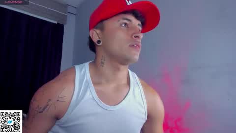 Snapshot of boylatin_777 chatting on 17, 9, 2025 miguel online show from 17, 9, 2025