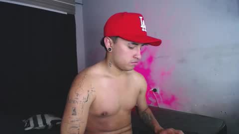 Snapshot of boylatin_777 chatting on 18, 9, 2025 miguel online show from 18, 9, 2025