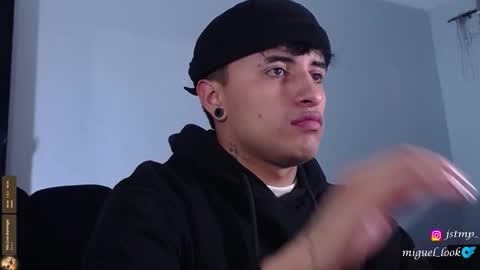 Snapshot of boylatin_777 chatting on 12, 10, 2025 miguel online show from 12, 10, 2025