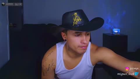 Snapshot of boylatin_777 chatting on 17, 10, 2025 miguel online show from 17, 10, 2025