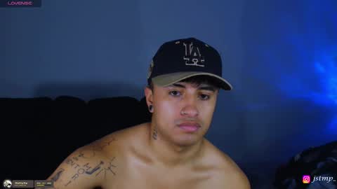 Snapshot of boylatin_777 chatting on 5, 11, 2025 miguel online show from 5, 11, 2025