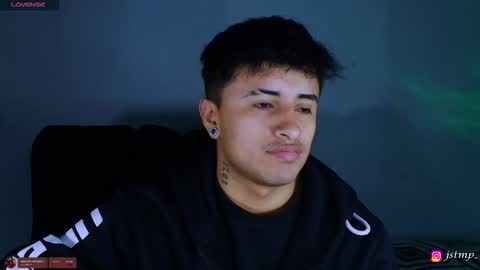 Snapshot of boylatin_777 chatting on 7, 11, 2025 miguel online show from 7, 11, 2025