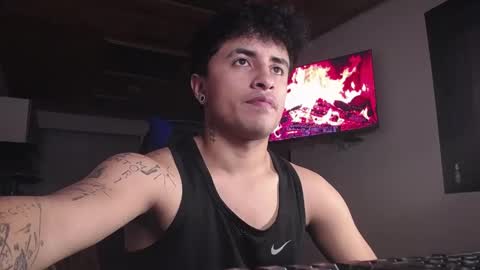 Snapshot of boylatin_777 chatting on 26, 5, 2026 miguel online show from 26, 5, 2026