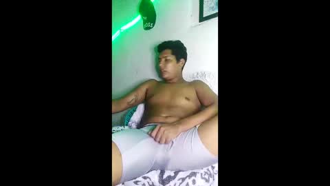 Snapshot of boysex1124 chatting on 10, 5, 2026 andrew online show from 10, 5, 2026