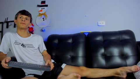 Snapshot of boysweet_boys chatting on 7, 12, 2024 Paul and Max online show from 7, 12, 2024