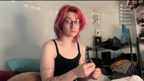 Snapshot of boywithbug chatting on 8, 5, 2026 boywithbug online show from 8, 5, 2026