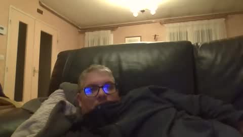 bozo81 online show from 19, 11, 2025