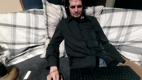 Snapshot of bponie3 chatting on 13, 6, 2026 bponie3 online show from 13, 6, 2026