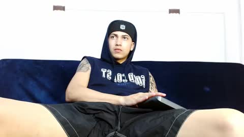 Snapshot of br4ndon_cooper chatting on 4, 10, 2025 Brandon online show from 4, 10, 2025