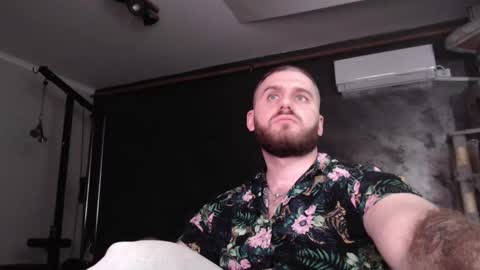 Snapshot of brad_pittfall chatting on 19, 11, 2025 ask me online show from 19, 11, 2025