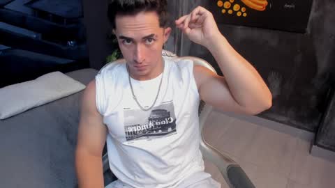 Snapshot of brad_summer chatting on 14, 1, 2025 brad summer online show from 14, 1, 2025