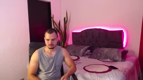 Snapshot of bradandjenn chatting on 1, 10, 2025 Your favorite couple and the best butt on Chatur online show from 1, 10, 2025