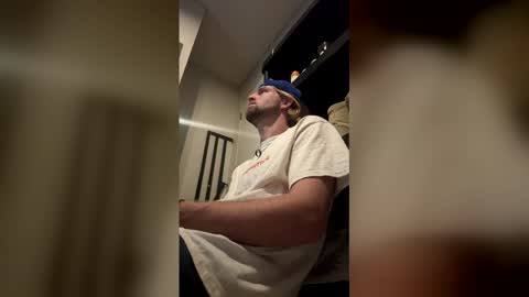 Snapshot of braden_thompson2012 chatting on 14, 4, 2026 braden_thompson2012 online show from 14, 4, 2026