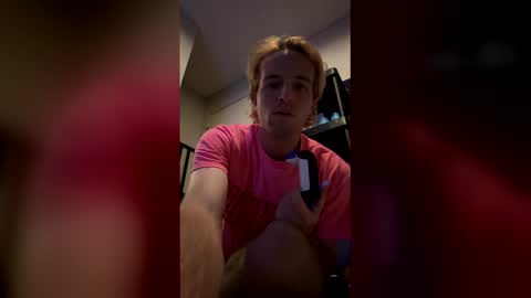 Snapshot of braden_thompson2012 chatting on 15, 4, 2026 braden_thompson2012 online show from 15, 4, 2026