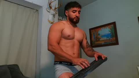 Snapshot of bradley_martinez chatting on 1, 6, 2026 Bradley Martinez online show from 1, 6, 2026
