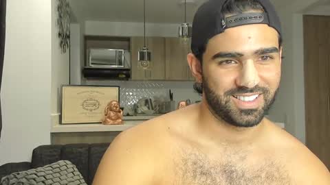 bradleymartin7 online show from 4, 1, 2025