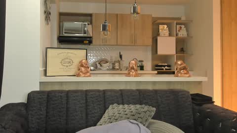 bradleymartin7 online show from 10, 1, 2025