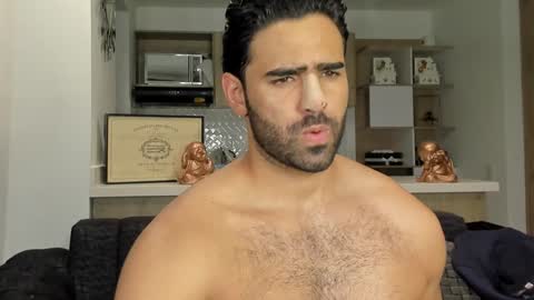 bradleymartin7 online show from 13, 1, 2025