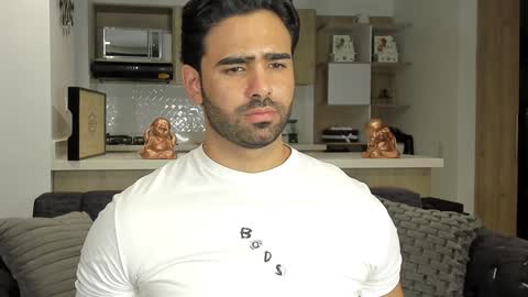 bradleymartin7 online show from 16, 1, 2025