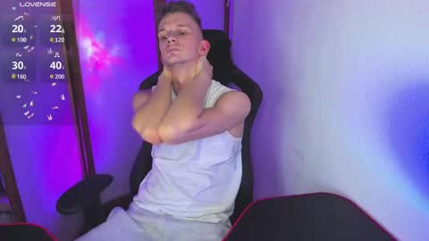 Snapshot of bradmaloney chatting on 2, 2, 2025 brad maloney online show from 2, 2, 2025