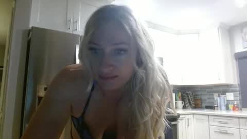 i am a naughty jedi knight online show from 19, 4, 2026