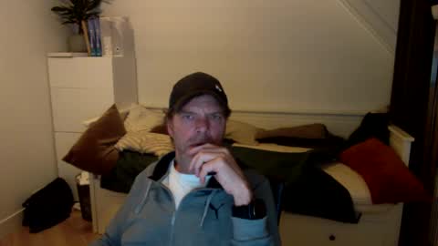 Snapshot of bram1944972145 chatting on 9, 12, 2024 Bram online show from 9, 12, 2024