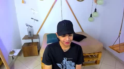 Snapshot of brand_hades chatting on 29, 10, 2025 B R A N D online show from 29, 10, 2025