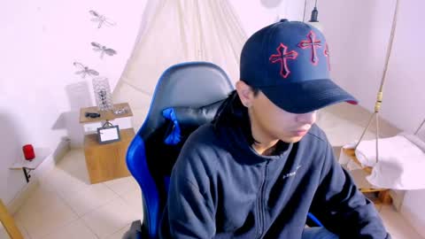 Snapshot of brand_hades chatting on 30, 5, 2026 B R A N D online show from 30, 5, 2026