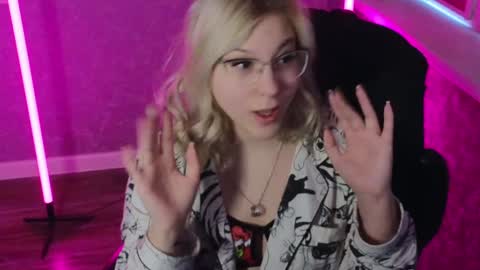 Belle  online show from 1, 1, 2025