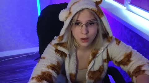 Belle  online show from 20, 2, 2025