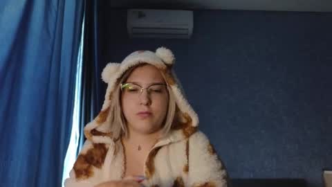 Belle  online show from 6, 10, 2025