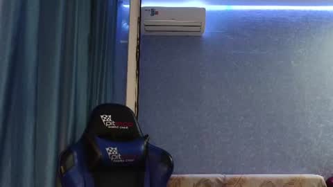 Snapshot of brandy__stars chatting on 19, 6, 2026 Belle online show from 19, 6, 2026
