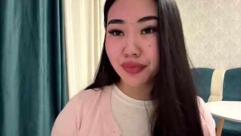 Snapshot of brandysveum chatting on 4, 10, 2025 Aypril   online show from 4, 10, 2025